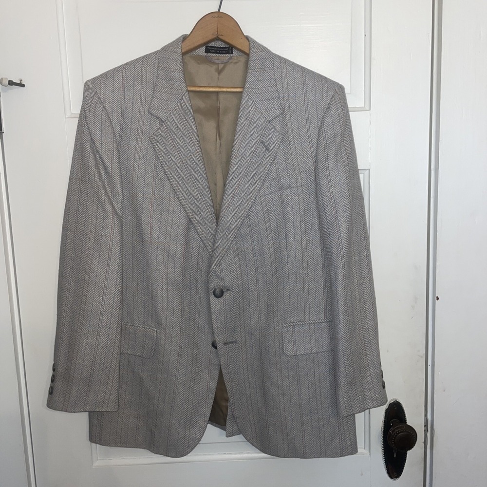 Austin Manor Gray Herringbone Tweed Jacket